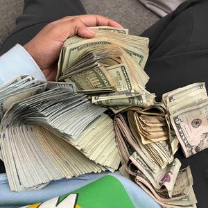 YK Z (feat. PLUCKIE4L)