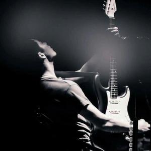 出现又离开（翻自 梁博）