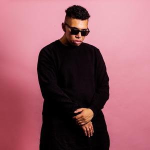 Besos (feat. Dasuun)