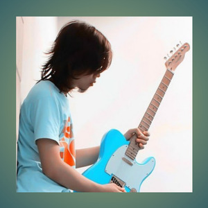 Salahkah Diriku Mencintaimu