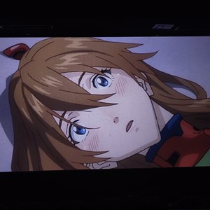 悲伤是件过季风衣