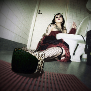 KÄRPÄNEN (feat. Glass Staine)