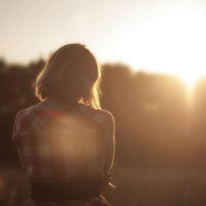 柔和的水疗护理时刻