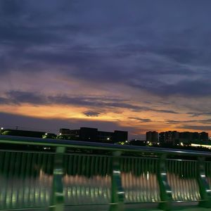 Last hour(Prod BY XVIBE)