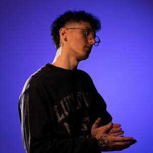 Stanna (från Första versen)