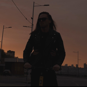 Моложе, чем сейчас