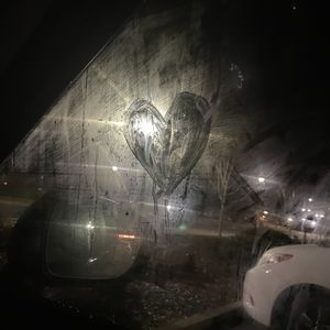 就让我享受这一刻的悲伤