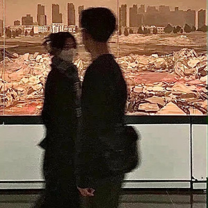 倾城一笑