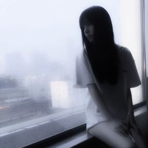 后来我们学会了装作没事