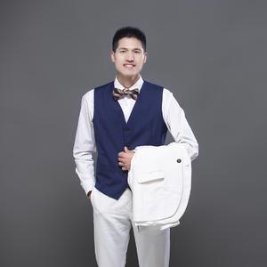 一生亲吻你 伴奏