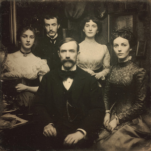 the lost family portrait