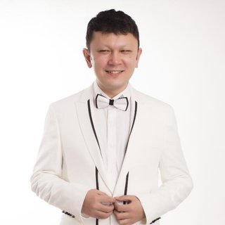 维吾尔族歌手MuratjanMuhtar