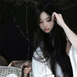 Life. Chaos. Courage.