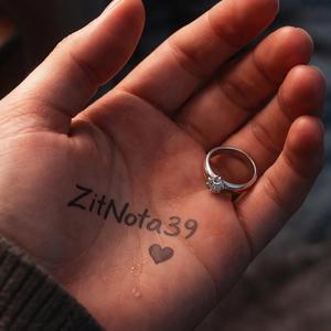 YÜZÜĞÜ ATTINMI PARMAĞINDAN