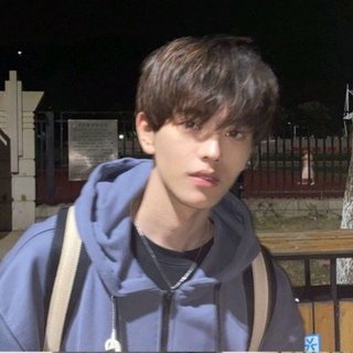 “讨厌这个不公平的生活”