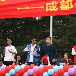 邓金中-随梦逐光（伴奏）mix（邓金中 / 陈垍铮 / 毛彦永 / 杜翔宇 / 汪炜宸 / 孟嘉喻 / 杨心悦 / 傅孝菲 / 王逸婷 remix）