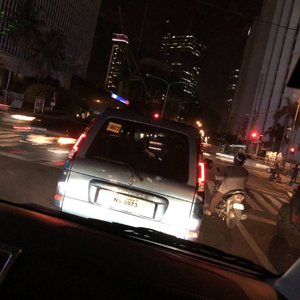 发丝缠绕成戒指