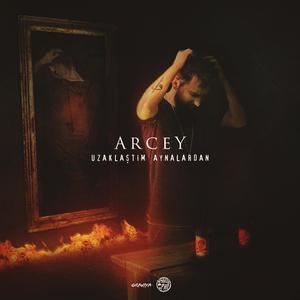 Uzaklaştım Aynalardan