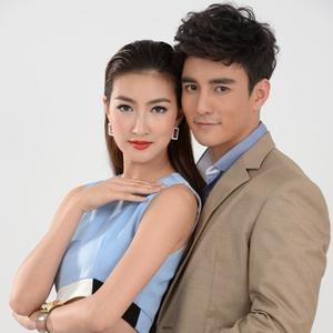 ขอใช้ทุกนาทีกับเธอ (เพลงประกอบละคร "แหวนสวาท")