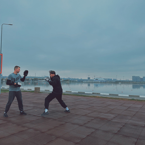 ЖИЗНЬ БОКСЕРАМ И БОРЦАМ