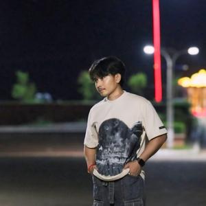 ស្រឡាញ់អូនតែម្នាក់ឯង