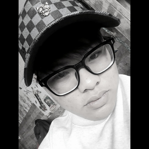 Vẫn Không Phải Là Anh