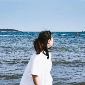 《路过人间-cover郁可唯》