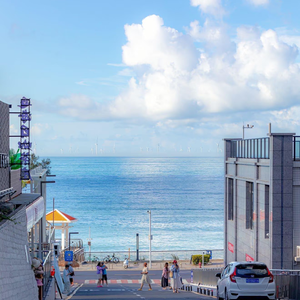 孤影天涯破尘云