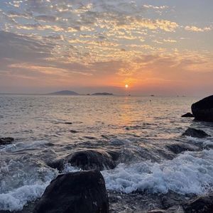 清辉夜念寄流年