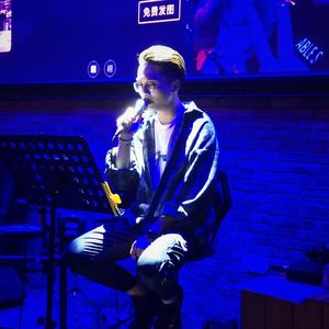 你是我曾经拼了命爱过的人