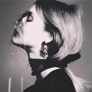 【私藏英文歌】戴上耳机静静享受~沦陷了~