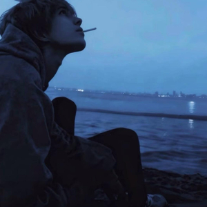 《以前最怕一个人后来一直一个人》