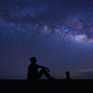 愿有人陪你颠沛流离