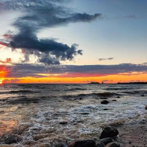 солнце за горизонтом