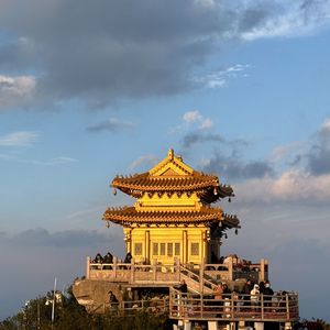 我们要把每阵耳鸣都听成远山的呼唤