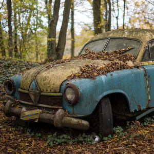 Старый автомобиль