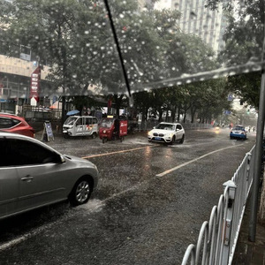 天空之外（热播）