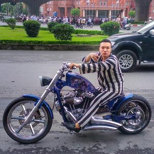 Red Ant (feat. Trịnh Quang Khánh)