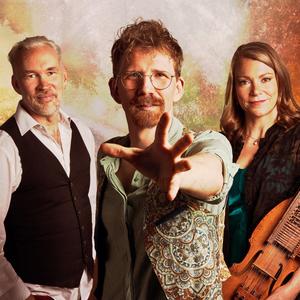 What is there to lose (feat. Emilia Amper, Olle Linder, Dan Knagg, Kristina Ebbersten & Carlo Niederhauser)