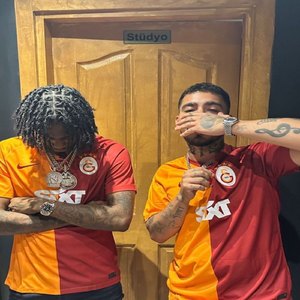 Şarkılar Sokaklara Ait