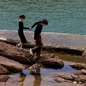 护城河旁的我们(ProdEVOMUSIC）