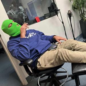 MAN ON FIRE (feat. v3R5e, Xen ReMM & CitySun)