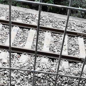 【无轨列车】爆裂小鸟版_混缩