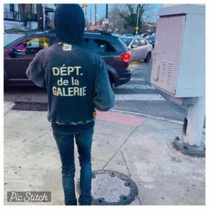 McButton's & McNuggets