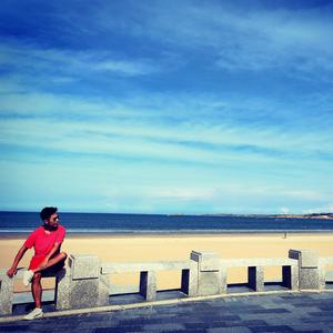 站在海边想起诗篇