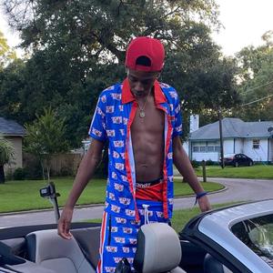 Money make em mad (feat. LuVVon)