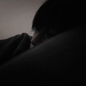 秋潮蝶影
