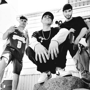 La Vida No Es Color De Rosa (feat. Krisis & Msisek69)