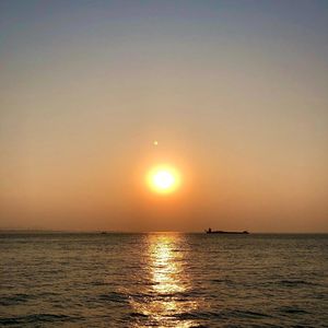 灿烂的灯光闪耀