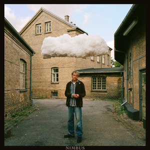 Dansende Gennem Livet